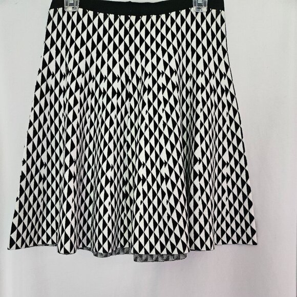 Carmen Marc Valvo Stretch Knit Geometric Print A-Line Circle Skirt - Picture 3 of 8